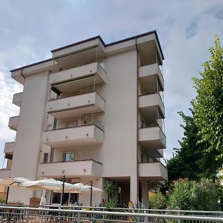 La Casa Di Flavio * Αλμπένγκα